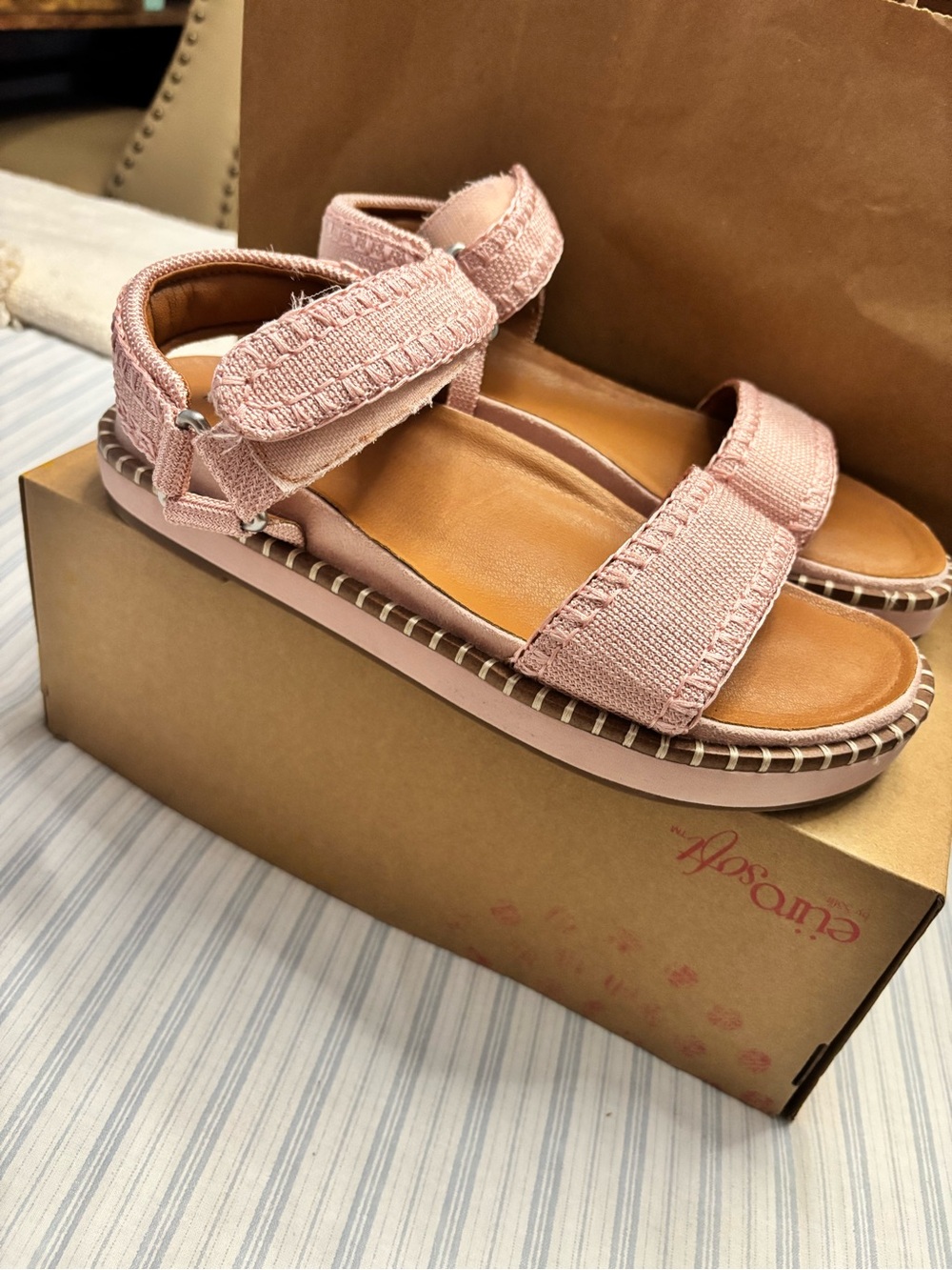 Lucky Brand Blush Pink Fabric Strap Sandals